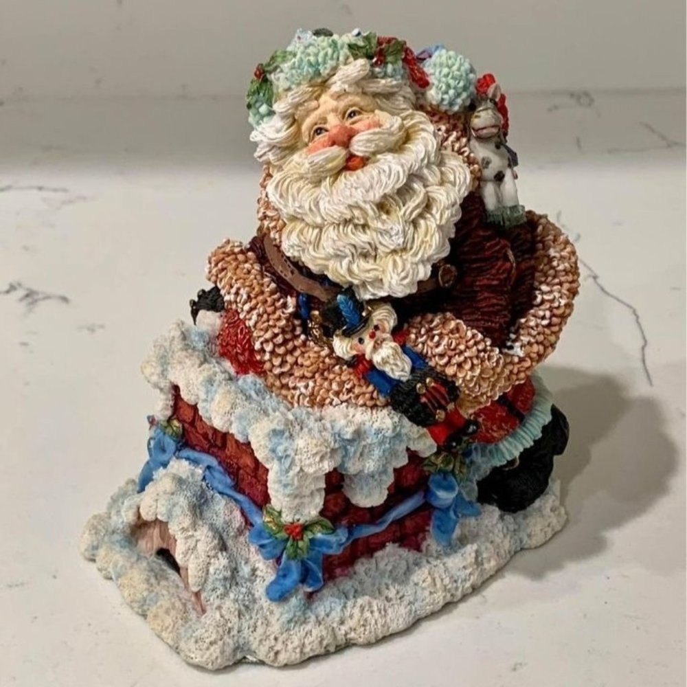 Vintage Crinkle Claus Santa Claus Figurine, “Roof Top Santa”